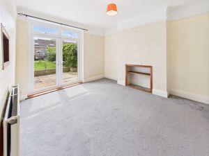 DINING ROOM- click for photo gallery
